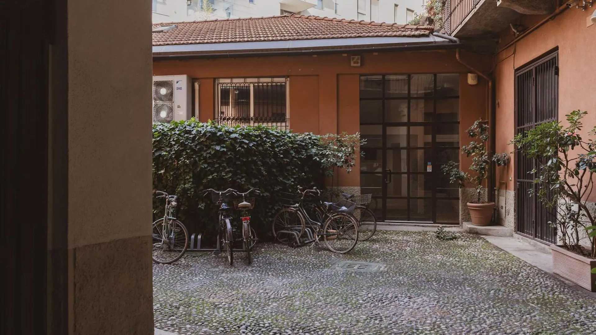 Loft Corso Como Milan Apartment